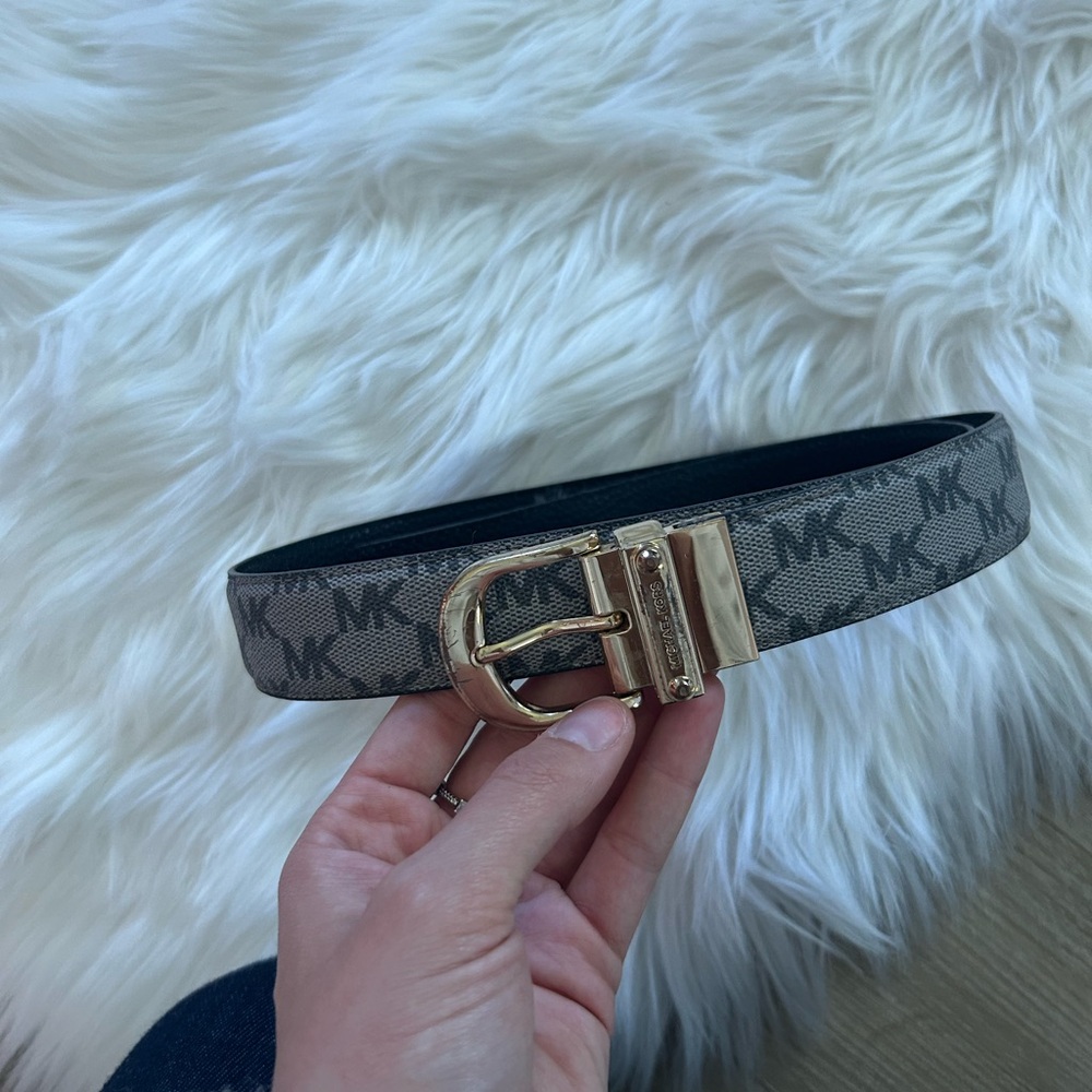 Michael Kors black reversible belt